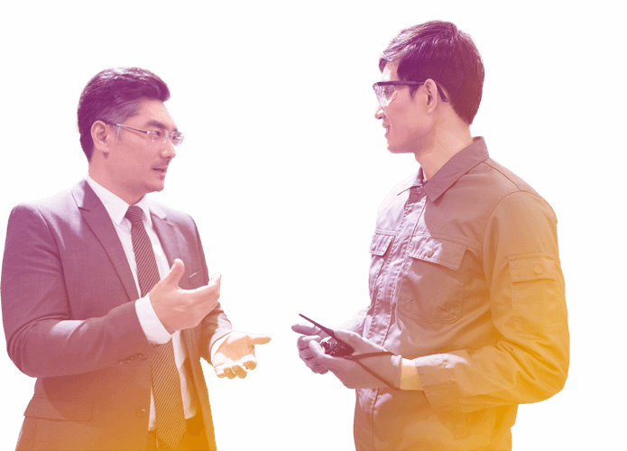 两人交谈